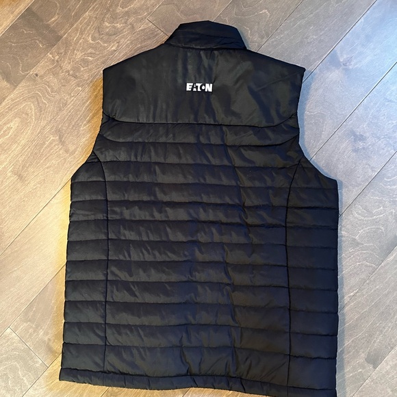 Stormtech vest - Picture 2 of 3